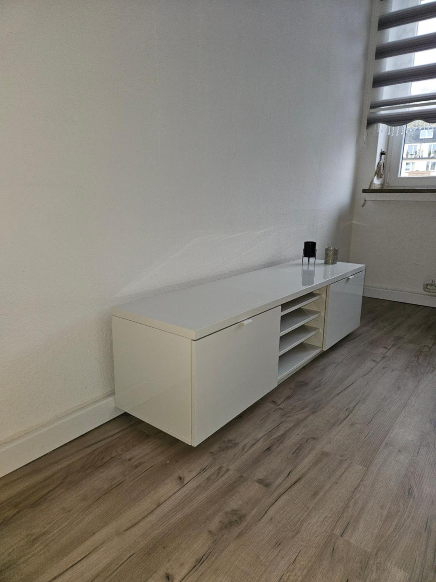 Appartement Eine Schoene Kleine Mitten Im Zentrum Von !!! *