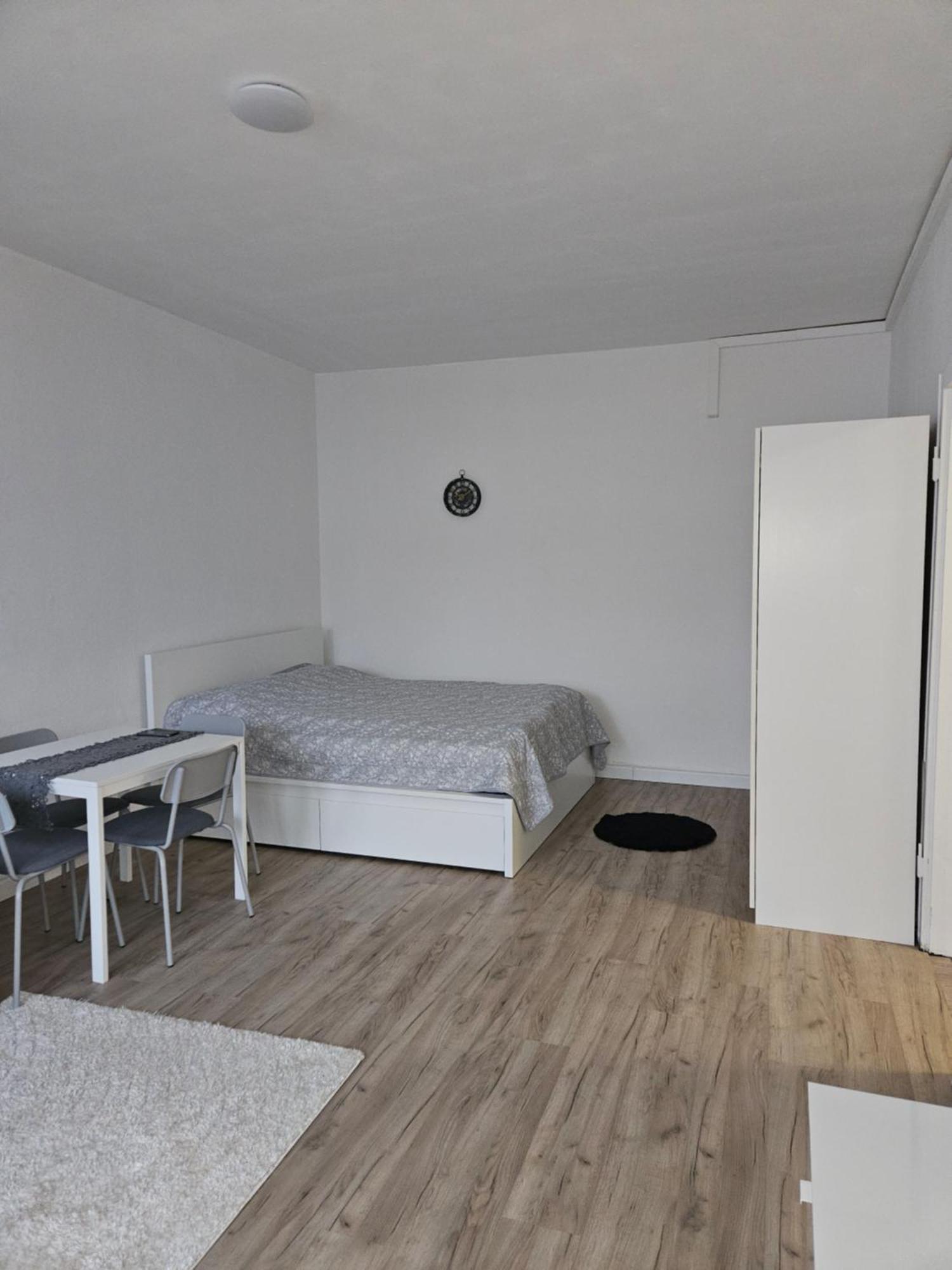 Eine Schoene Kleine Mitten Im Zentrum Von !!! Appartement *